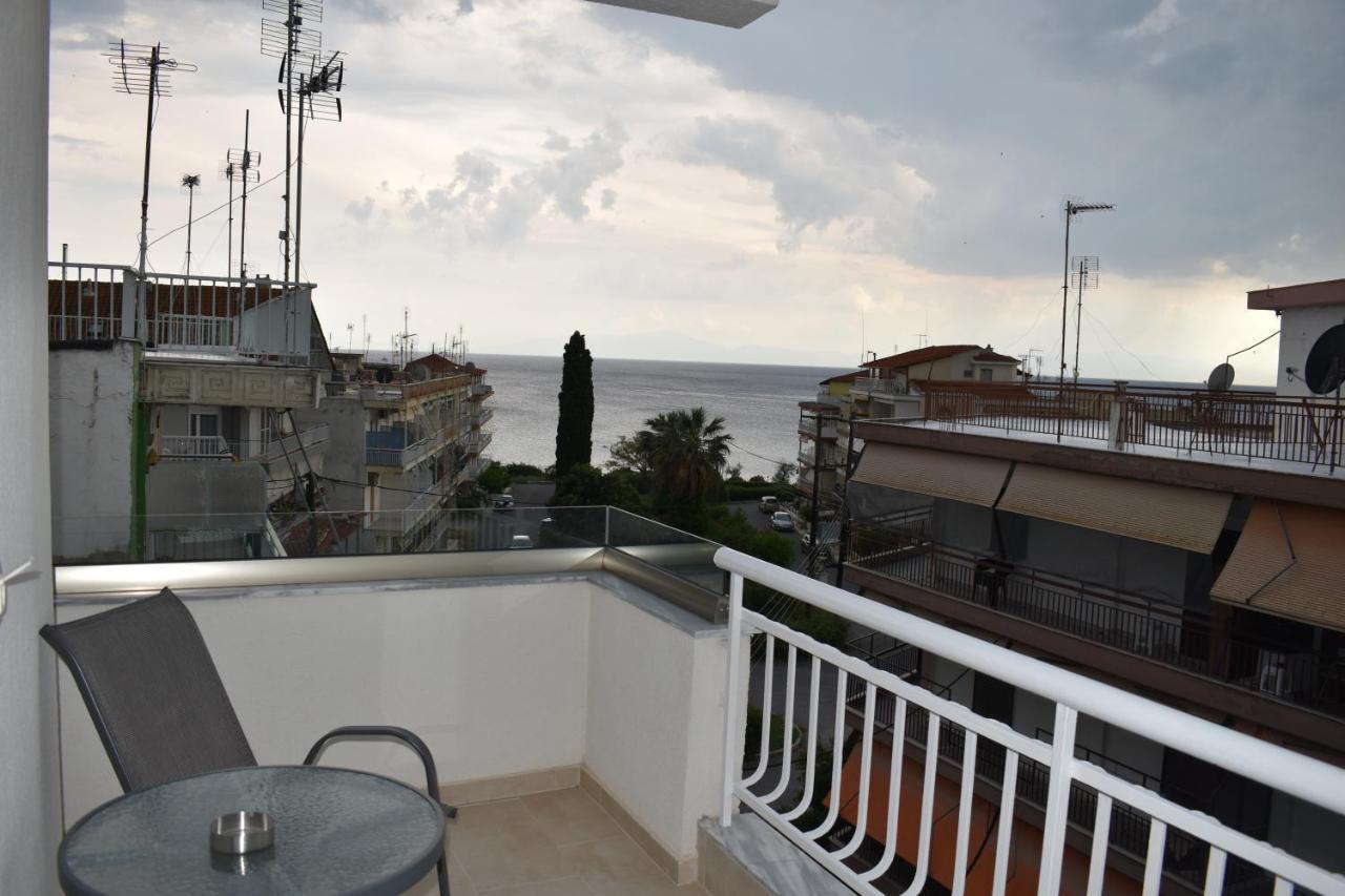 Sea View Luxury Apartment In Nea Kallikratia. Nea Kallikrateia Ngoại thất bức ảnh