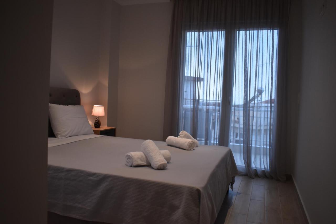 Sea View Luxury Apartment In Nea Kallikratia. Nea Kallikrateia Ngoại thất bức ảnh