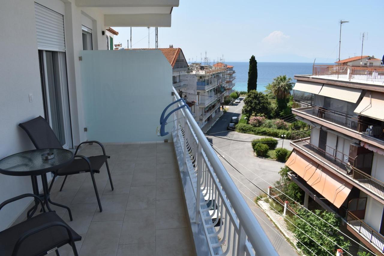 Sea View Luxury Apartment In Nea Kallikratia. Nea Kallikrateia Ngoại thất bức ảnh