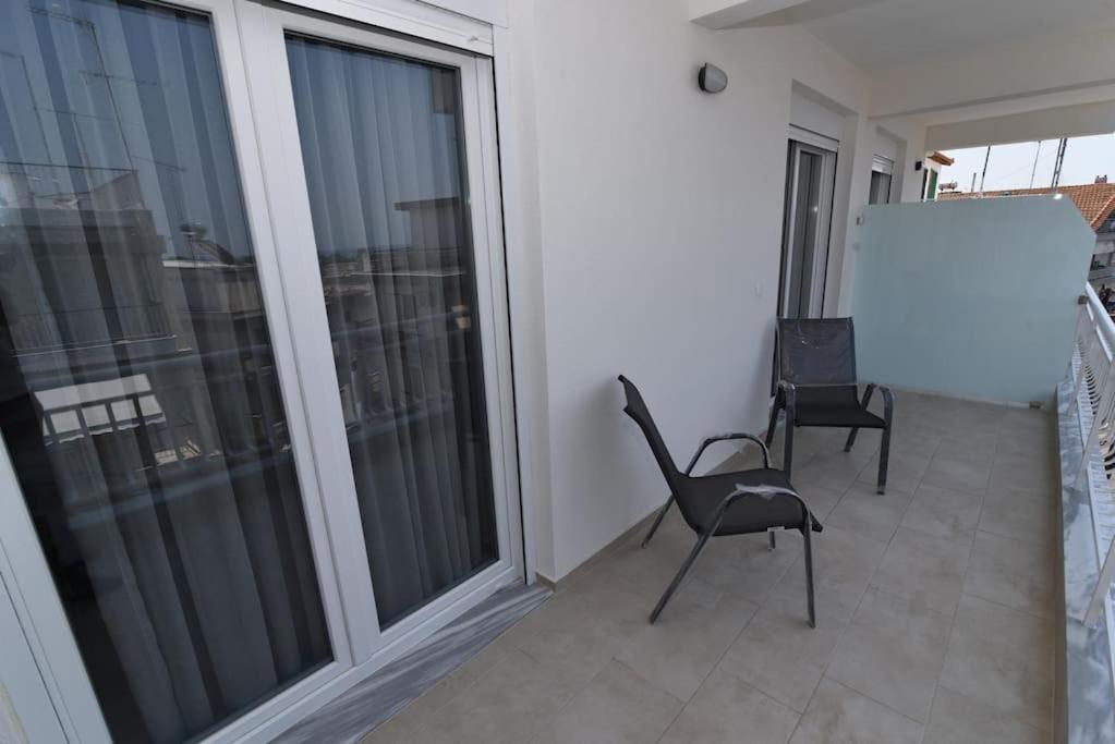 Sea View Luxury Apartment In Nea Kallikratia. Nea Kallikrateia Ngoại thất bức ảnh